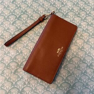 Coach Brown LeatherWristlet Wallet with Rainbow 🌈